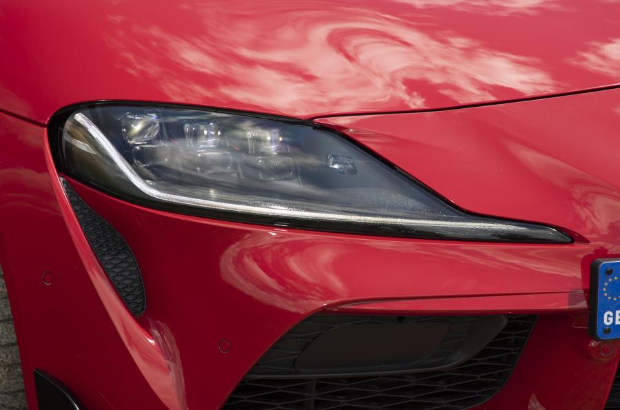 Детали экстерьера Toyota GR Supra (A90) 2019 года  (UK) (фото 55 из 91)